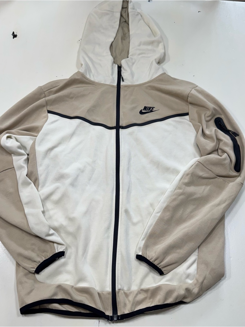 NIKE Tech Fleece Colorblock Full-Zip Hoodie Beige / White (Size L)
